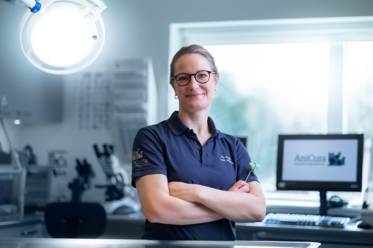 Sandsynligvis kan Maja Allpass snart kalde sig specialdyrlæge i neurologi. Det er en titel, kun få andre dyrlæger i Danmark har. Foto: Ditte Lykke